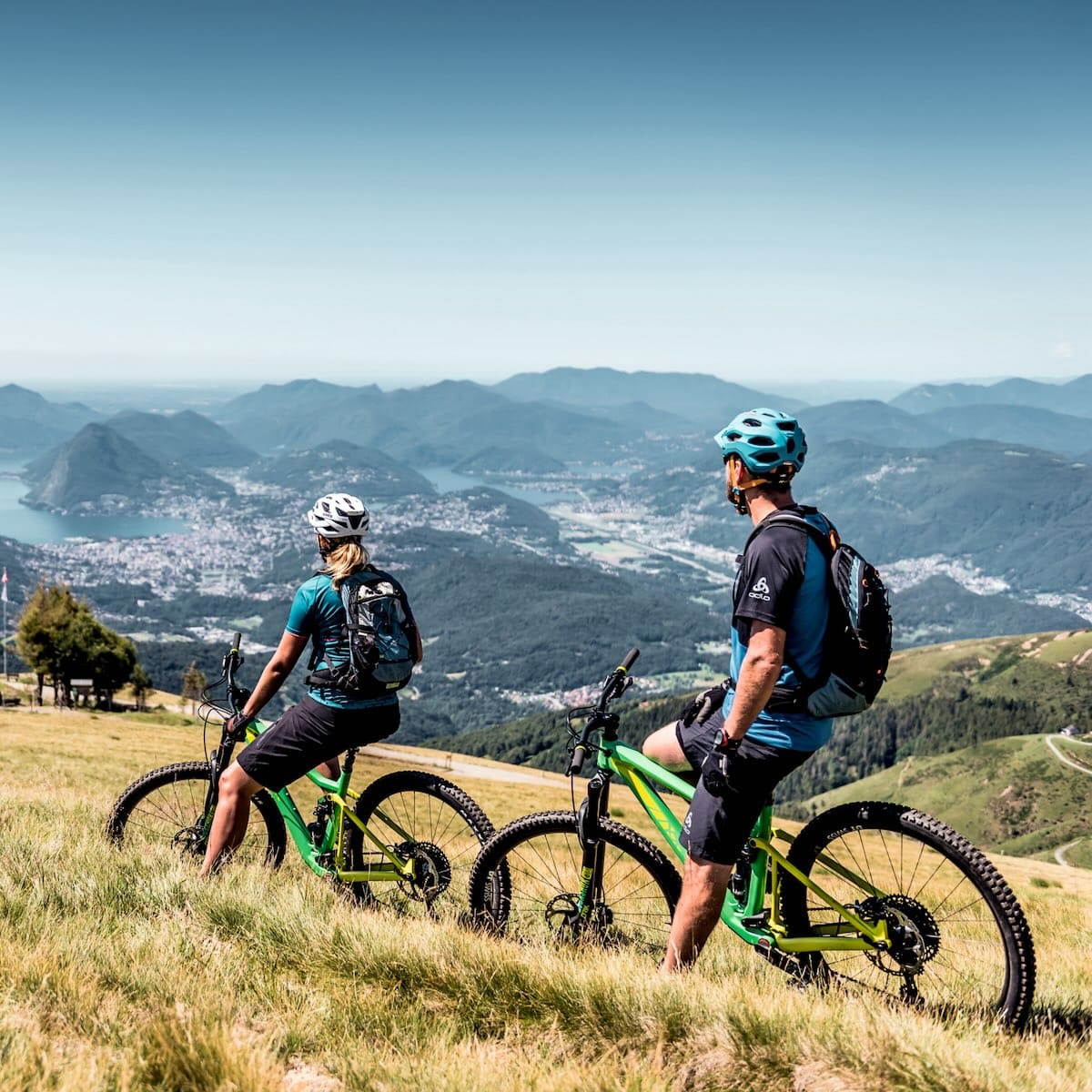 FP Events |  Switzerland Tourism/Andre Meier, deux personnes à vélo