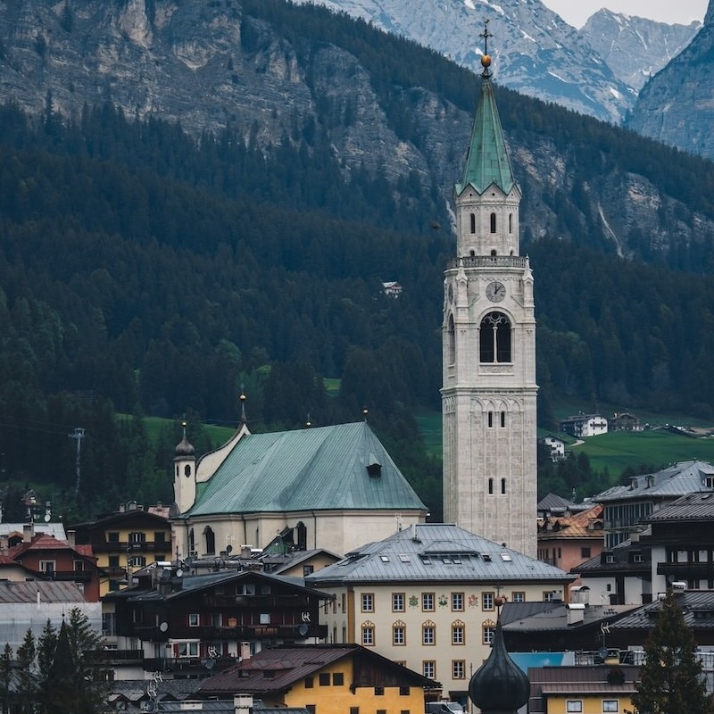 FP Events | © Dylan Shu (@dylanshuphotography), église dans les Dolomites, Cortina d'Ampezzo